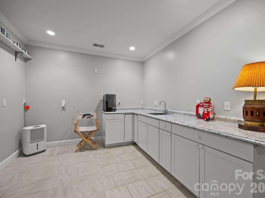 40 Mountain Shadows Drive, Leicester, NC 28748.  MLS# CAR4392638, YatesRealty ID 31563. 