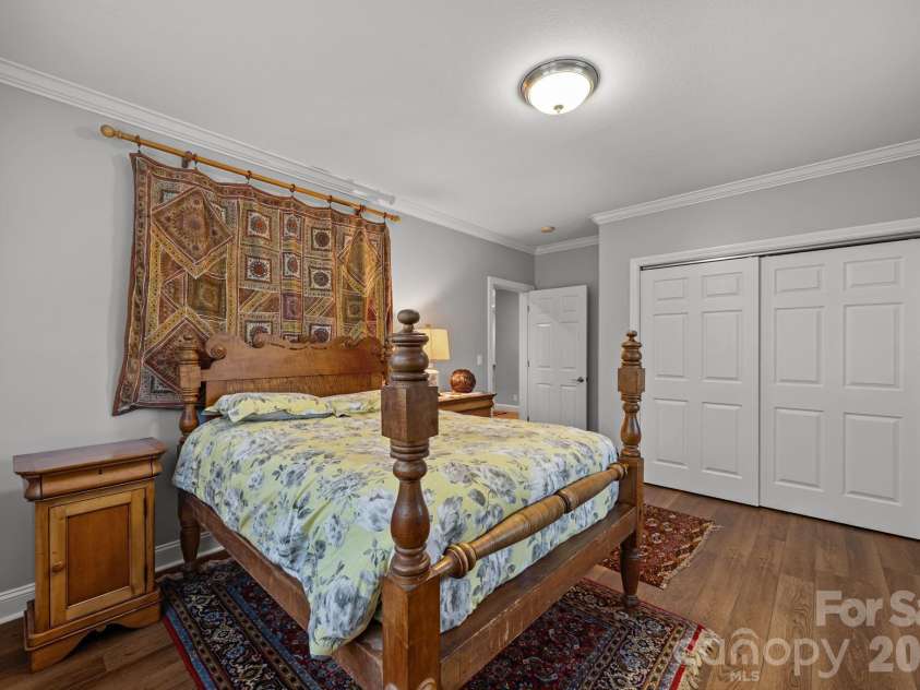 40 Mountain Shadows Drive, Leicester, NC 28748.  MLS# CAR4392638, YatesRealty ID 31563. 