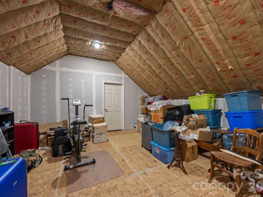 40 Mountain Shadows Drive, Leicester, NC 28748.  MLS# CAR4392638, YatesRealty ID 31563. 