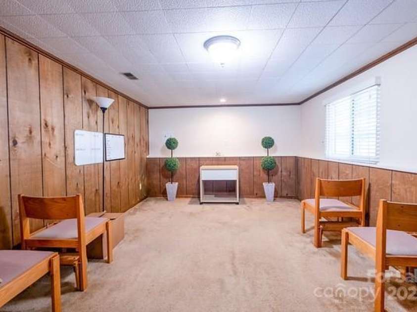 1216 Ogden Place, Charlotte, NC 28213.  MLS# CAR4281429, YatesRealty ID 31565. 