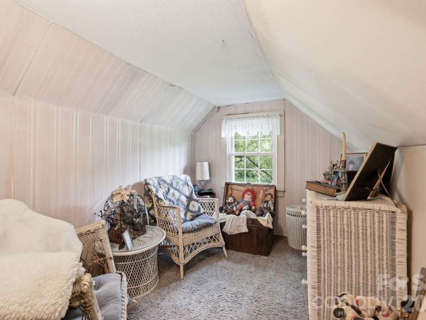 215 Old US 70 Highway, Black Mountain, NC 28711.  MLS# CAR4369511, YatesRealty ID 31565. 