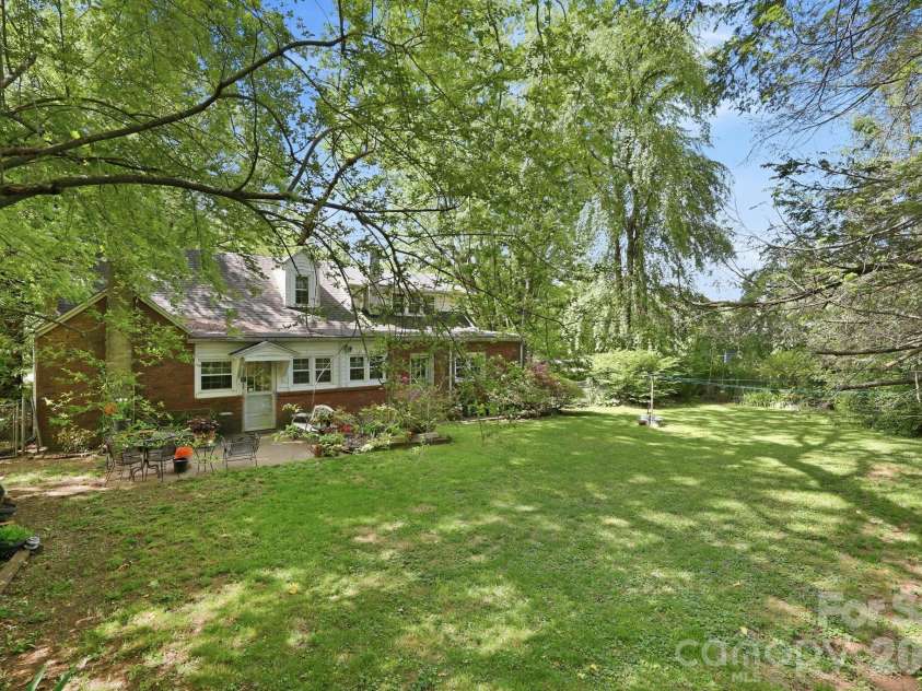 215 Old US 70 Highway, Black Mountain, NC 28711.  MLS# CAR4369511, YatesRealty ID 31565. Backyard