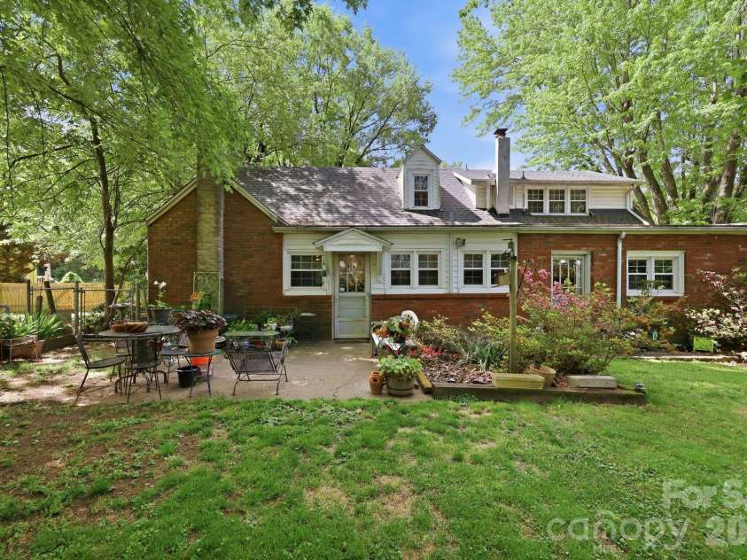 215 Old US 70 Highway, Black Mountain, NC 28711.  MLS# CAR4369511, YatesRealty ID 31565. Backyard