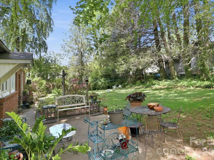 215 Old US 70 Highway, Black Mountain, NC 28711.  MLS# CAR4369511, YatesRealty ID 31565. Backyard Patio