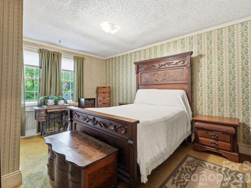 215 Old US 70 Highway, Black Mountain, NC 28711.  MLS# CAR4369511, YatesRealty ID 31565. Primary Bedroom