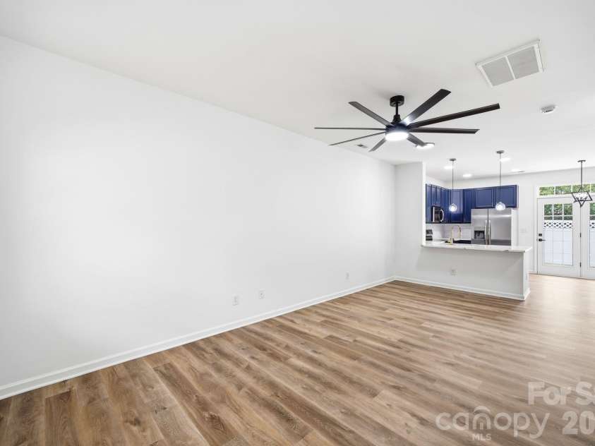 14237 Tamarack Drive, Charlotte, NC 28278.  MLS# CAR4390874, YatesRealty ID 31566. 