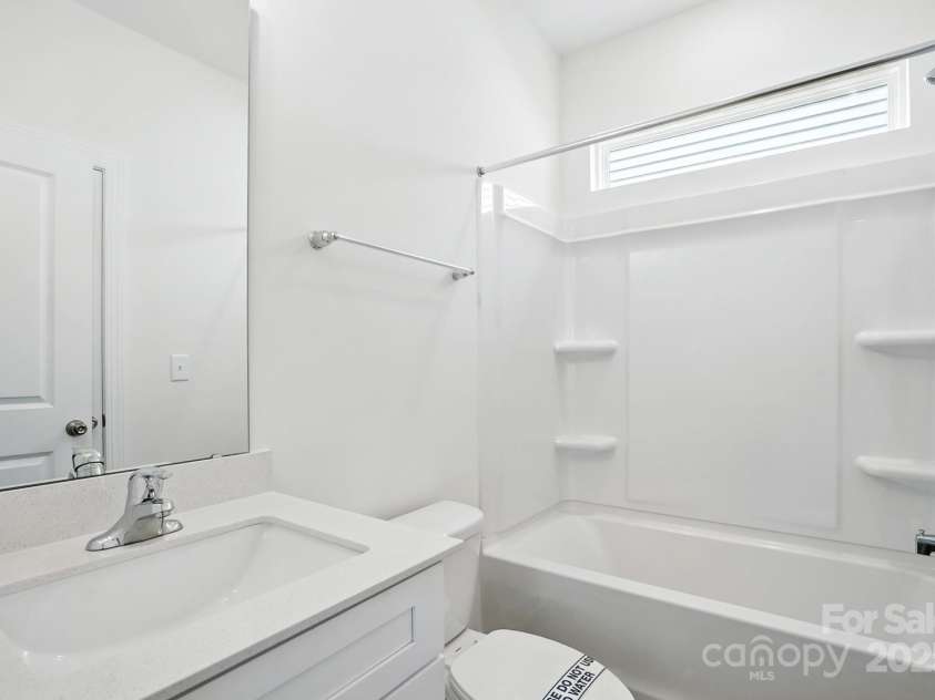 5119 Heathland Drive, Charlotte, NC 28215.  MLS# CAR4285481, YatesRealty ID 31566. 