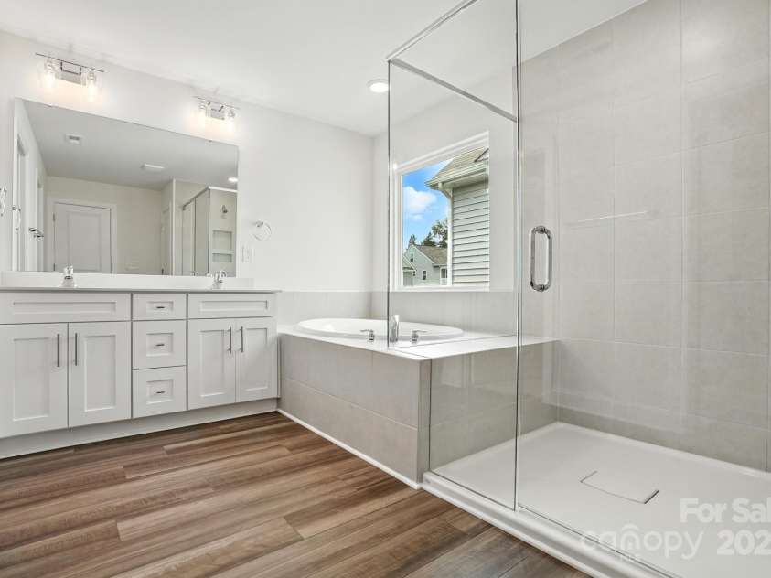 5119 Heathland Drive, Charlotte, NC 28215.  MLS# CAR4285481, YatesRealty ID 31566. 