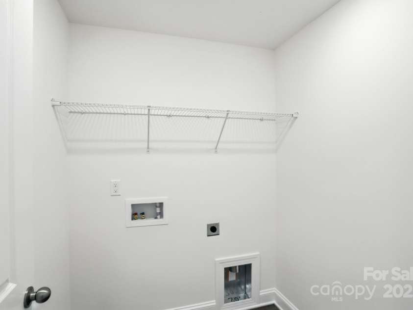 5119 Heathland Drive, Charlotte, NC 28215.  MLS# CAR4285481, YatesRealty ID 31566. 