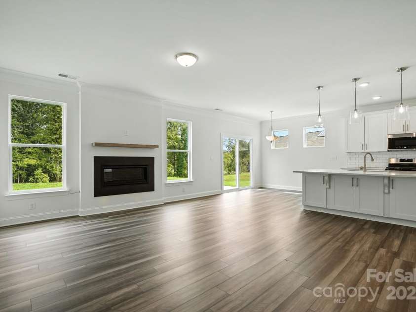 5119 Heathland Drive, Charlotte, NC 28215.  MLS# CAR4285481, YatesRealty ID 31566. 