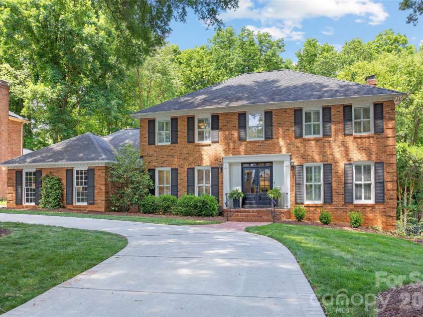 2726 Wamath Drive, Charlotte, NC 28210.  MLS# CAR4392093, YatesRealty ID 31567. 