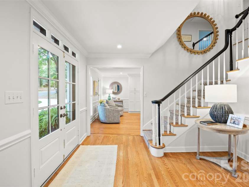 2726 Wamath Drive, Charlotte, NC 28210.  MLS# CAR4392093, YatesRealty ID 31567. 