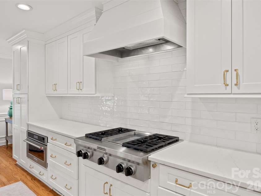 2726 Wamath Drive, Charlotte, NC 28210.  MLS# CAR4392093, YatesRealty ID 31567. 