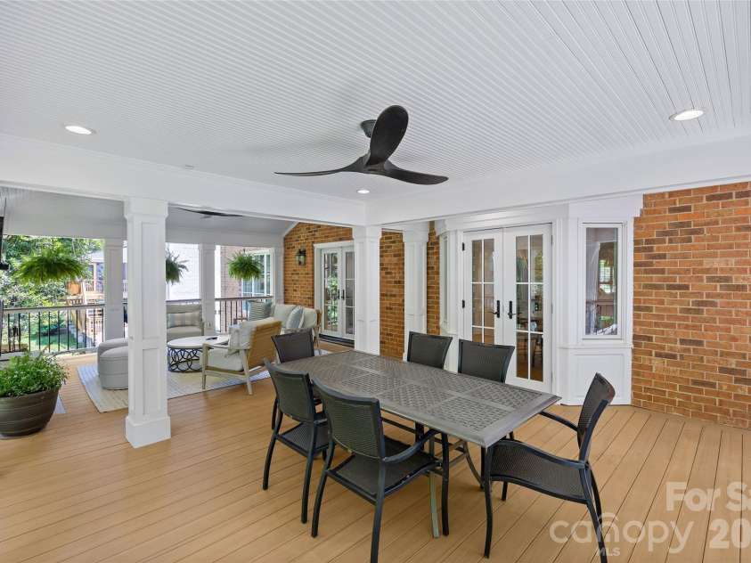 2726 Wamath Drive, Charlotte, NC 28210.  MLS# CAR4392093, YatesRealty ID 31567. 