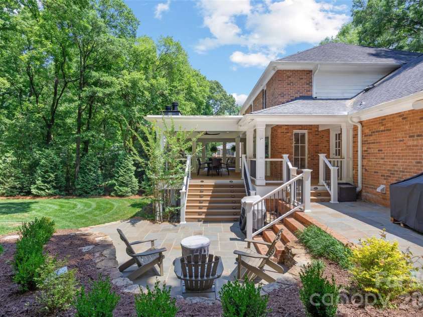 2726 Wamath Drive, Charlotte, NC 28210.  MLS# CAR4392093, YatesRealty ID 31567. 