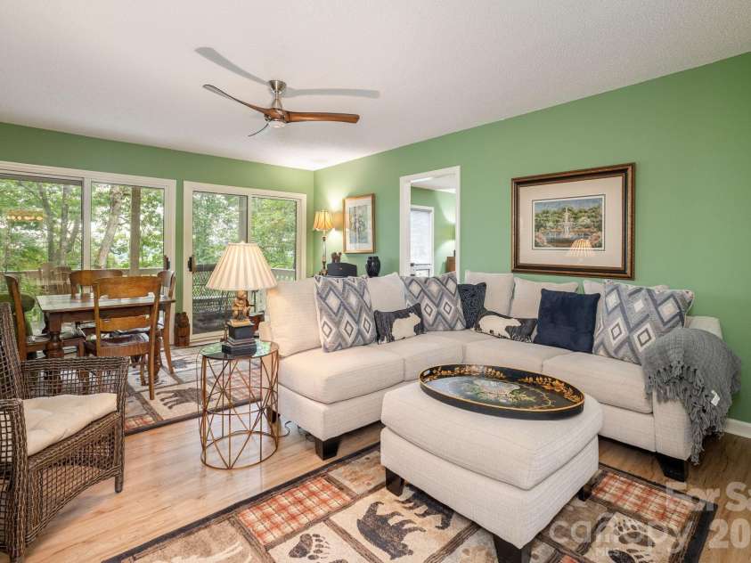 210 Claymoor Court, Flat Rock, NC 28731.  MLS# CAR4289864, YatesRealty ID 31569. Family room