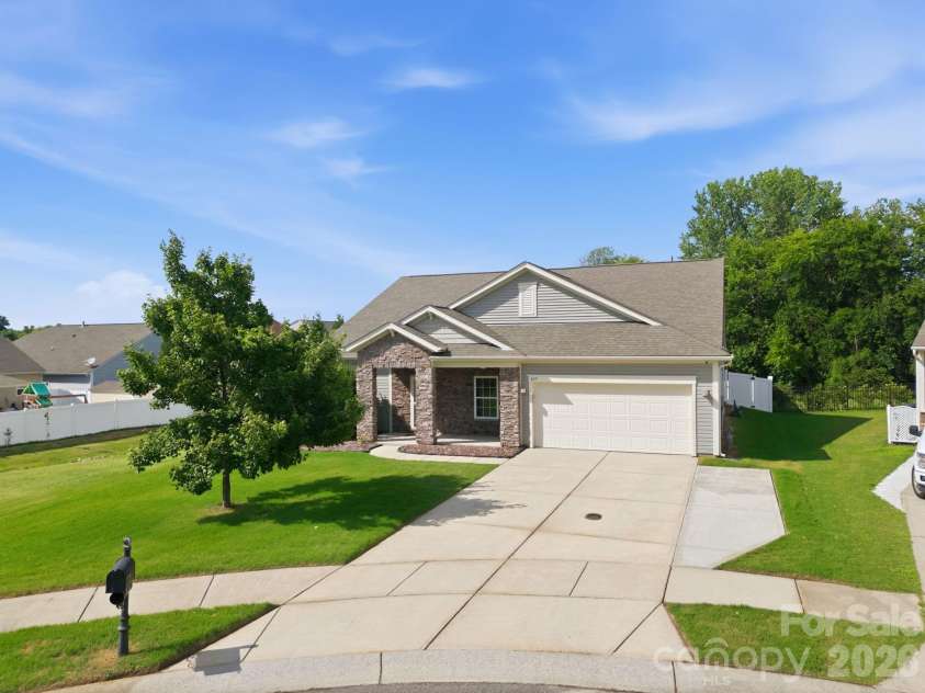 4679 Dunberry Place, Concord, NC 28027.  MLS# CAR4376456, YatesRealty ID 31570. 