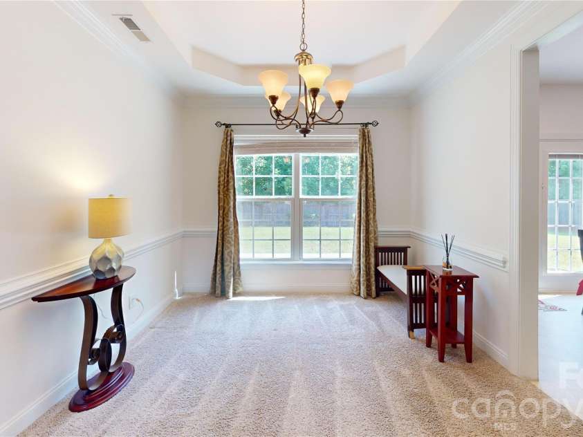 10731 Forest Drive, Matthews, NC 28105.  MLS# CAR4393016, YatesRealty ID 31571. 