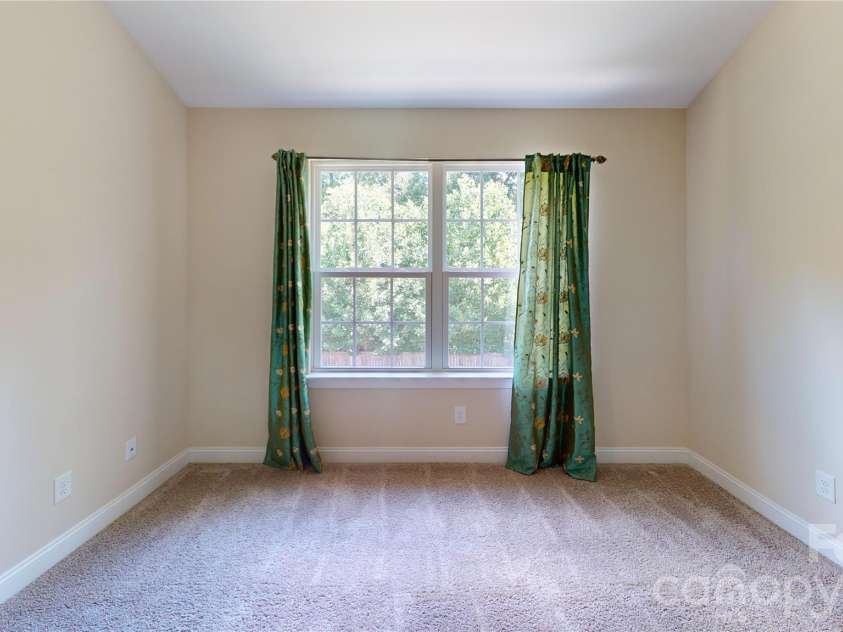 10731 Forest Drive, Matthews, NC 28105.  MLS# CAR4393016, YatesRealty ID 31571. 
