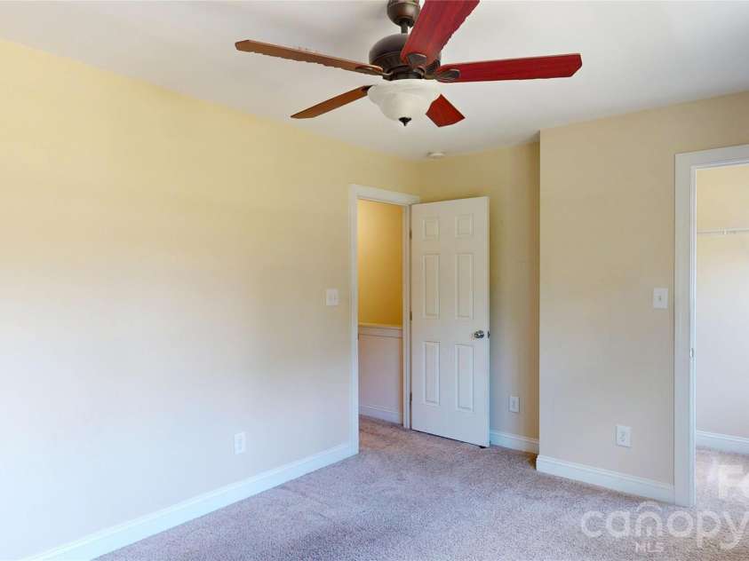 10731 Forest Drive, Matthews, NC 28105.  MLS# CAR4393016, YatesRealty ID 31571. 