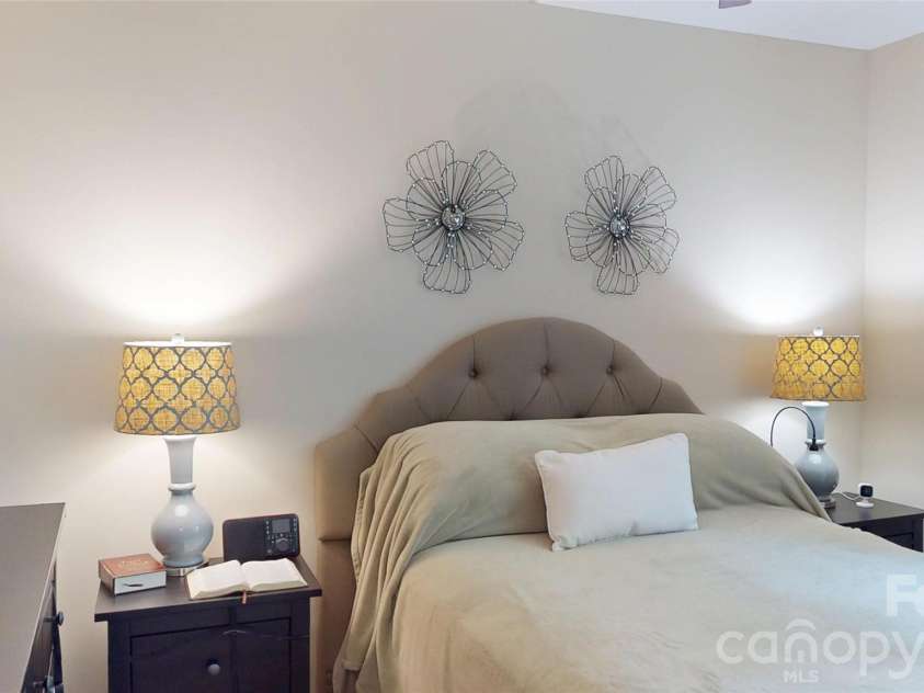 10731 Forest Drive, Matthews, NC 28105.  MLS# CAR4393016, YatesRealty ID 31571. 