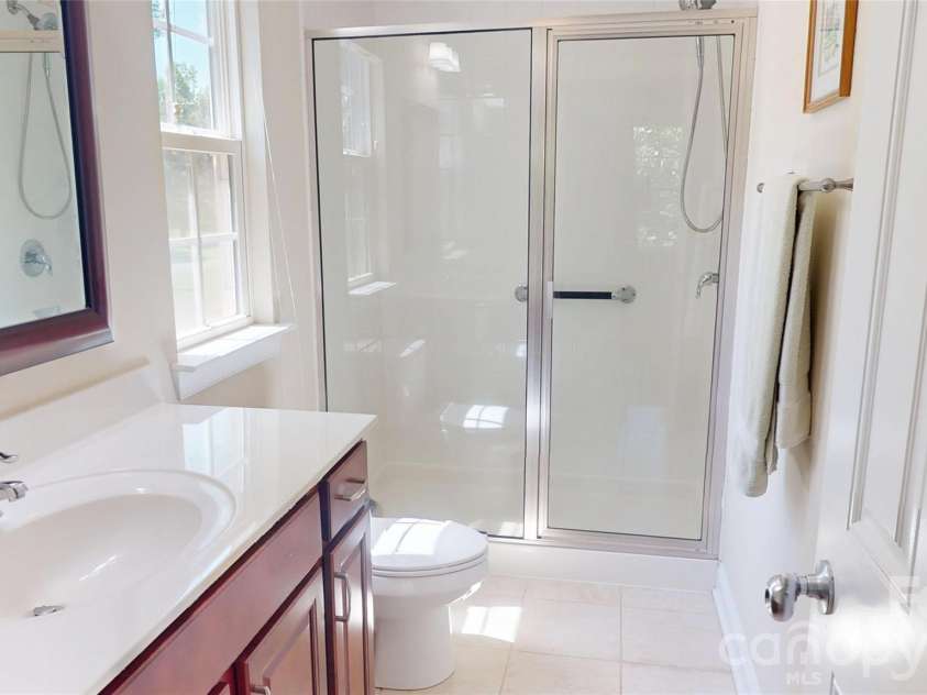 10731 Forest Drive, Matthews, NC 28105.  MLS# CAR4393016, YatesRealty ID 31571. 