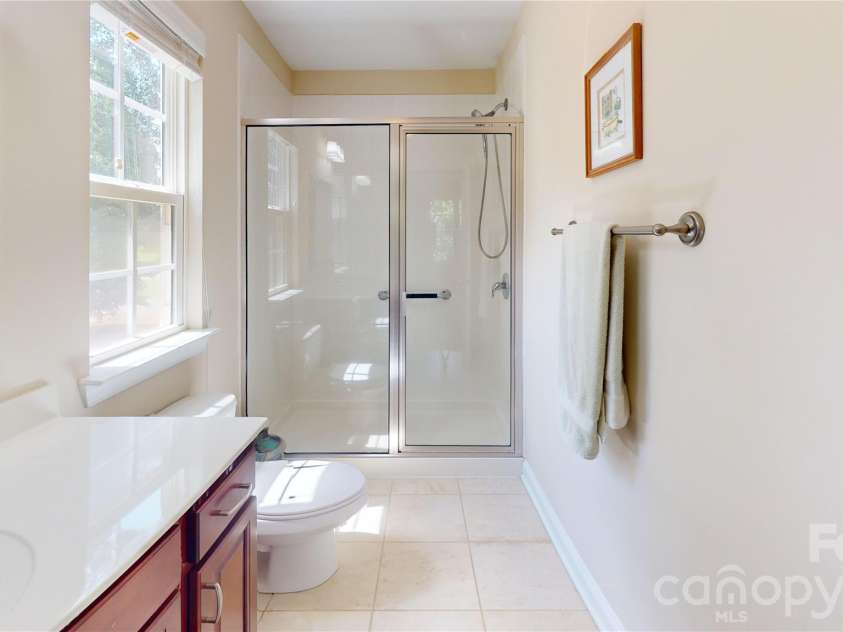 10731 Forest Drive, Matthews, NC 28105.  MLS# CAR4393016, YatesRealty ID 31571. 