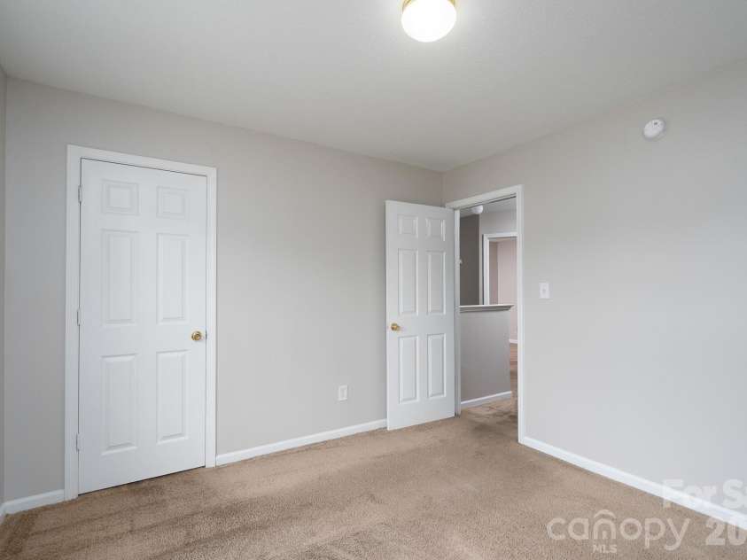 8016 Bronze Pike Drive, Charlotte, NC 28273.  MLS# CAR4394871, YatesRealty ID 31572. Bedroom #3