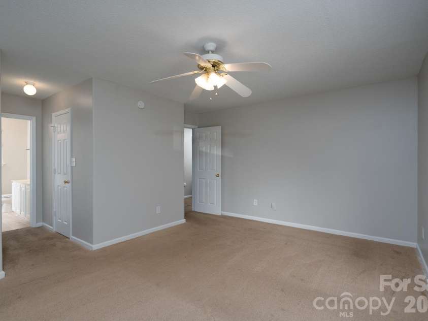 8016 Bronze Pike Drive, Charlotte, NC 28273.  MLS# CAR4394871, YatesRealty ID 31572. Primary Bedroom