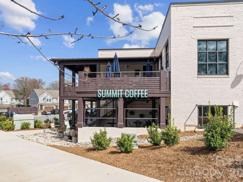 2621 Springway Drive, Charlotte, NC 28205.  MLS# CAR4318693, YatesRealty ID 31573. 