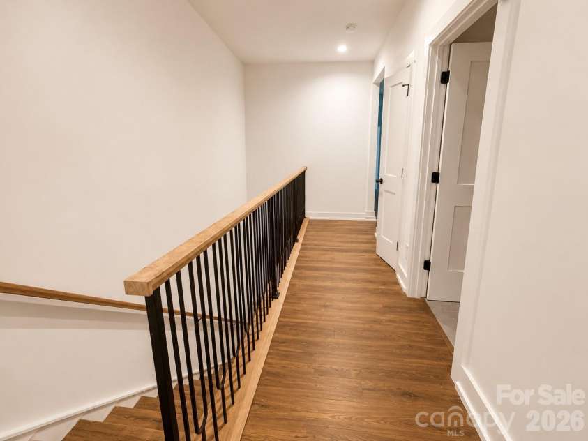 2621 Springway Drive, Charlotte, NC 28205.  MLS# CAR4318693, YatesRealty ID 31573. 
