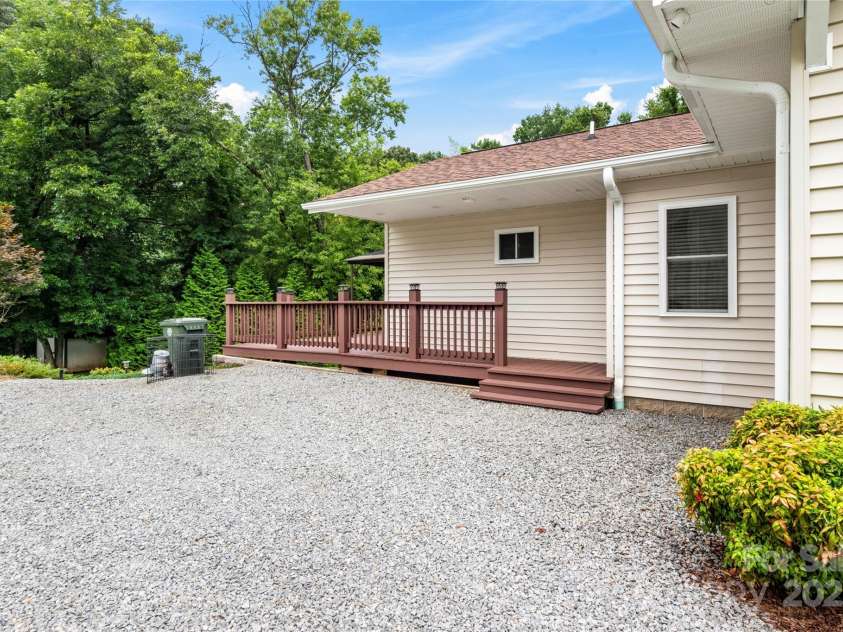 723 Elk Spur Street, Elkin, NC 28621.  MLS# CAR4290338, YatesRealty ID 31575. 