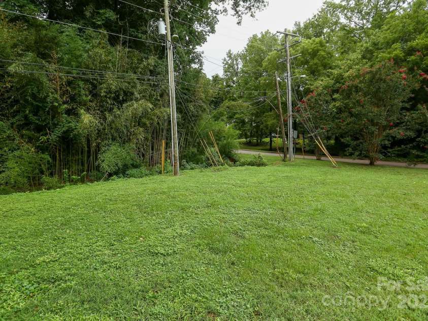 101 Hemlock Drive, Salisbury, NC 28147.  MLS# CAR4290165, YatesRealty ID 31576. 