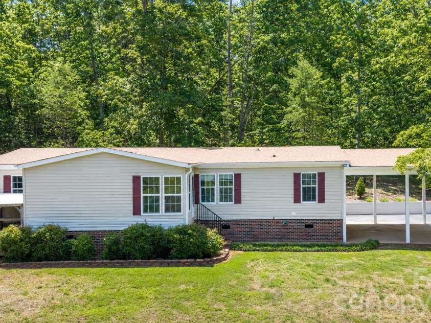 4862 Karen Court, Morganton, NC 28655.  MLS# CAR4392103, YatesRealty ID 31576. 