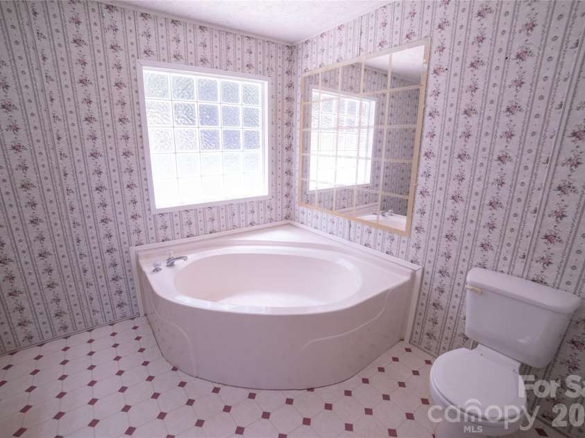 4862 Karen Court, Morganton, NC 28655.  MLS# CAR4392103, YatesRealty ID 31576. 