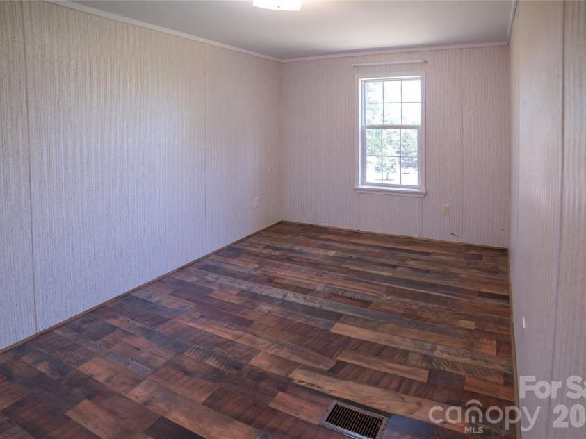 4862 Karen Court, Morganton, NC 28655.  MLS# CAR4392103, YatesRealty ID 31576. 