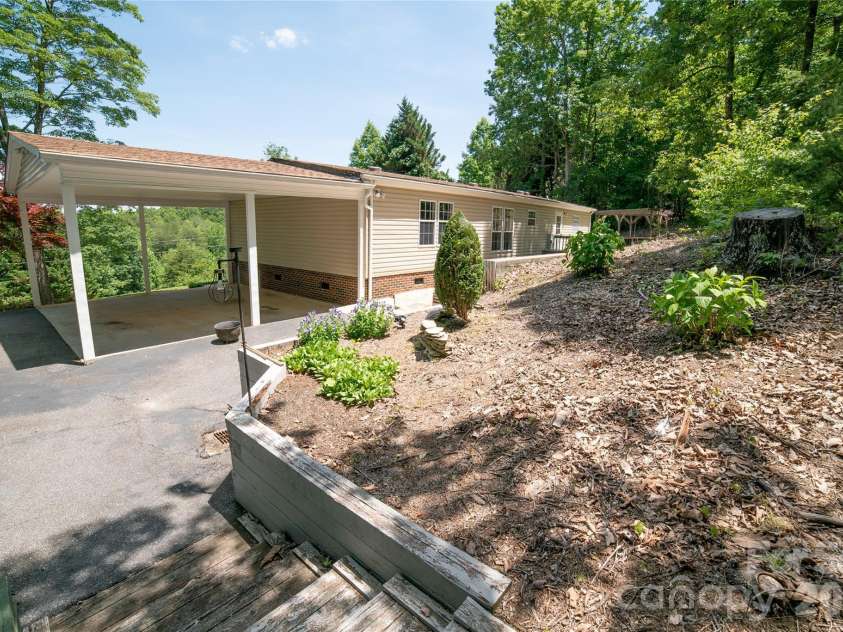 4862 Karen Court, Morganton, NC 28655.  MLS# CAR4392103, YatesRealty ID 31576. 