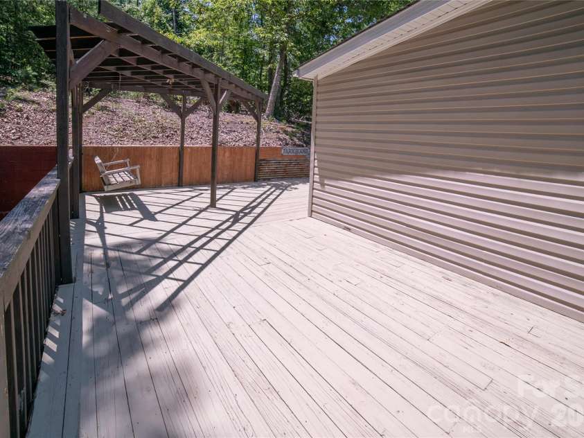 4862 Karen Court, Morganton, NC 28655.  MLS# CAR4392103, YatesRealty ID 31576. 