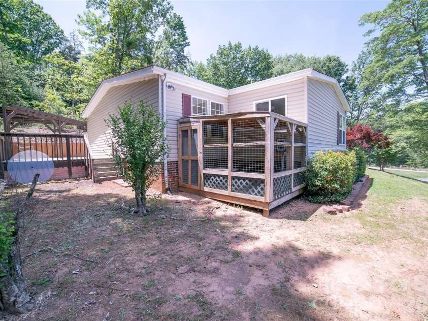 4862 Karen Court, Morganton, NC 28655.  MLS# CAR4392103, YatesRealty ID 31576. 
