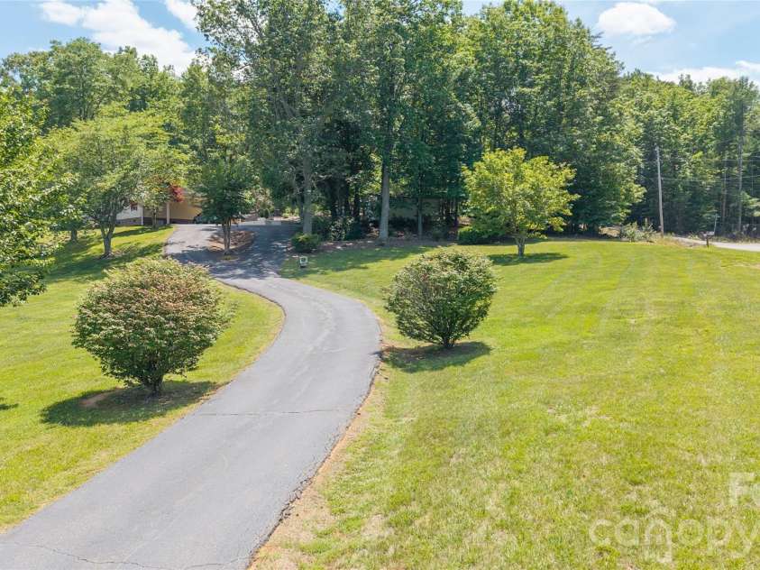 4862 Karen Court, Morganton, NC 28655.  MLS# CAR4392103, YatesRealty ID 31576. 