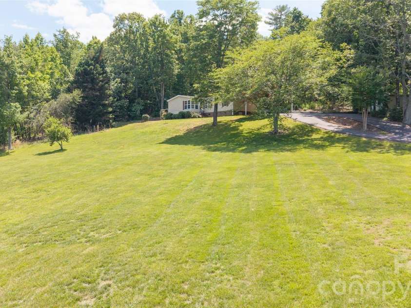 4862 Karen Court, Morganton, NC 28655.  MLS# CAR4392103, YatesRealty ID 31576. 