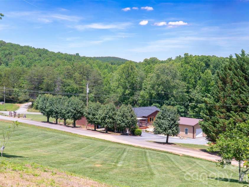 4862 Karen Court, Morganton, NC 28655.  MLS# CAR4392103, YatesRealty ID 31576. 