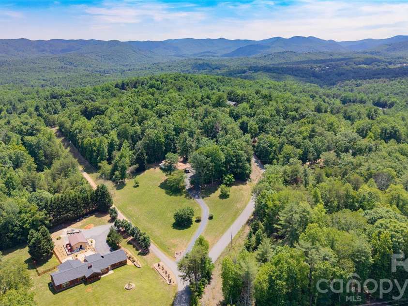 4862 Karen Court, Morganton, NC 28655.  MLS# CAR4392103, YatesRealty ID 31576. 