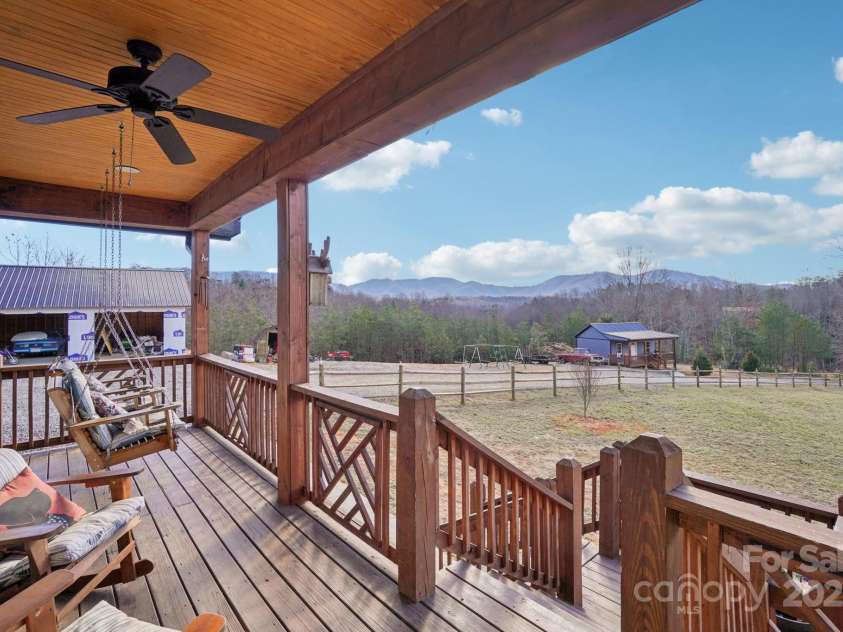 301 Mcginnis Drive, Old Fort, NC 28762.  MLS# CAR4293101, YatesRealty ID 31577. 