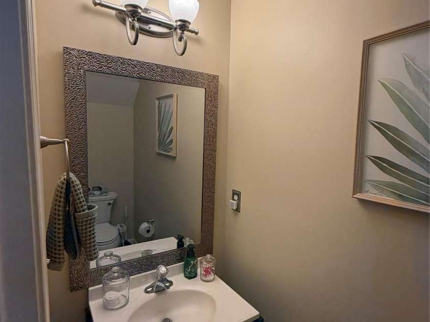 10523 Trolley Run Drive, Cornelius, NC 28031.  MLS# CAR4392718, YatesRealty ID 31578. 1/2 bath downstairs