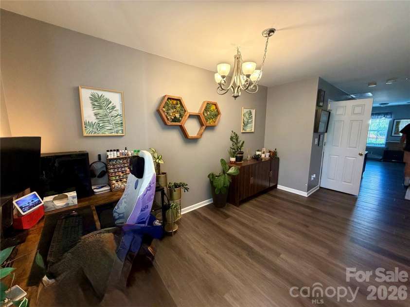 10523 Trolley Run Drive, Cornelius, NC 28031.  MLS# CAR4392718, YatesRealty ID 31578. Breakfast Area