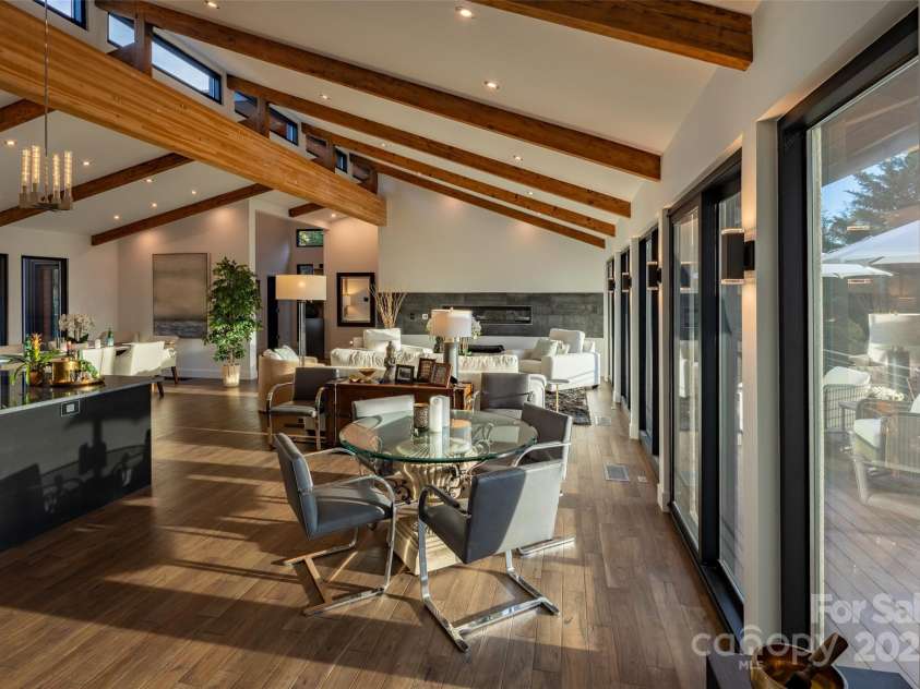 12 Sunset Summit, Asheville, NC 28804.  MLS# CAR4329108, YatesRealty ID 3158. 