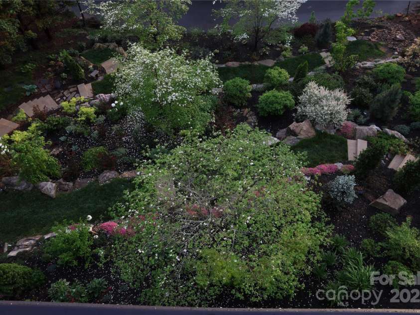 12 Sunset Summit, Asheville, NC 28804.  MLS# CAR4329108, YatesRealty ID 3158. Extensive Landscaping and walking trails