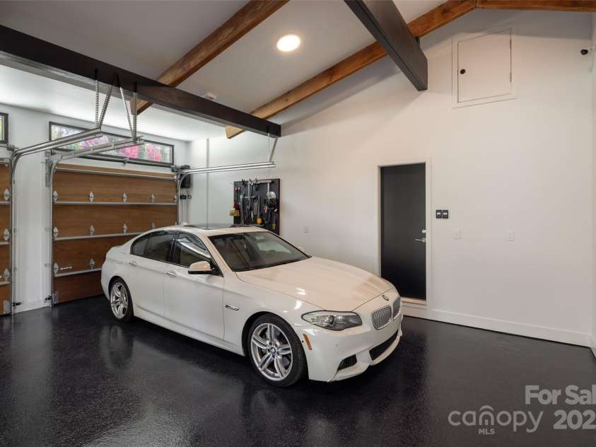 12 Sunset Summit, Asheville, NC 28804.  MLS# CAR4329108, YatesRealty ID 3158. Main Level Oversized Two Car Garage - with Mahogany Doors and Transom Windows