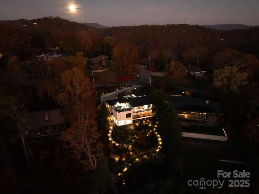 12 Sunset Summit, Asheville, NC 28804.  MLS# CAR4329108, YatesRealty ID 3158. Moon Rise over 12 Sunset Summit